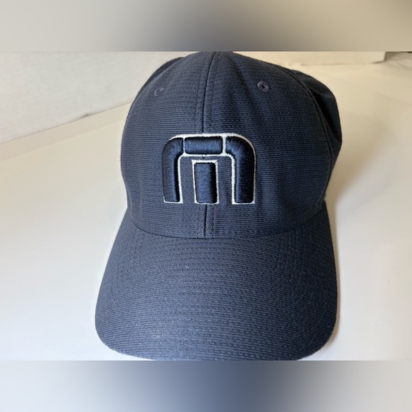 Travis Mathew B-BAHAMAS FITTED HAT Navy - Picture 10 of 12
